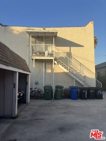 1452 W 35th Street, Los Angeles, CA 90018