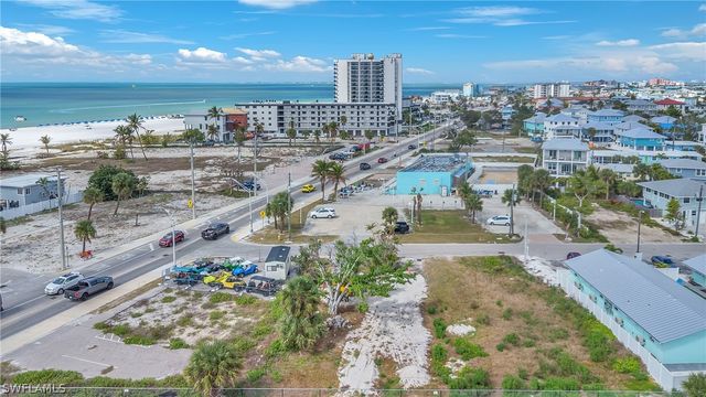 110 Mango ST, Fort Myers Beach, FL 33931