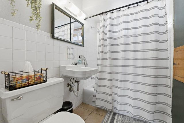 6334 W Fremont PLACE, Milwaukee, WI 53219