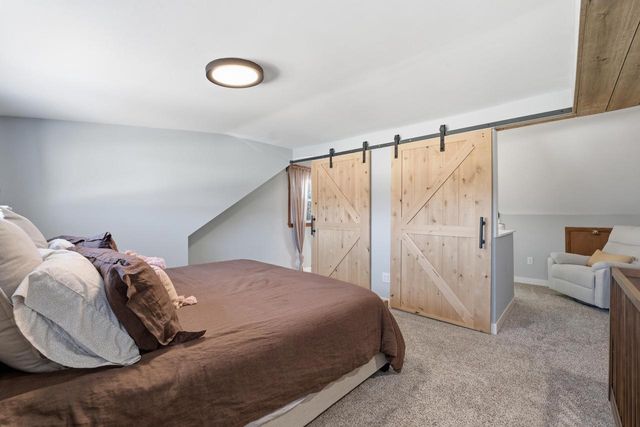 6334 W Fremont PLACE, Milwaukee, WI 53219