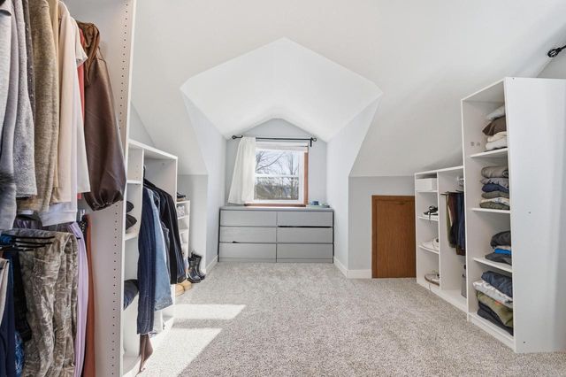 6334 W Fremont PLACE, Milwaukee, WI 53219