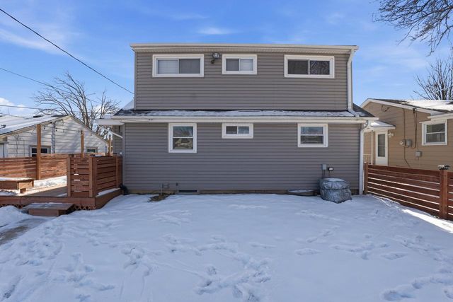 6334 W Fremont PLACE, Milwaukee, WI 53219