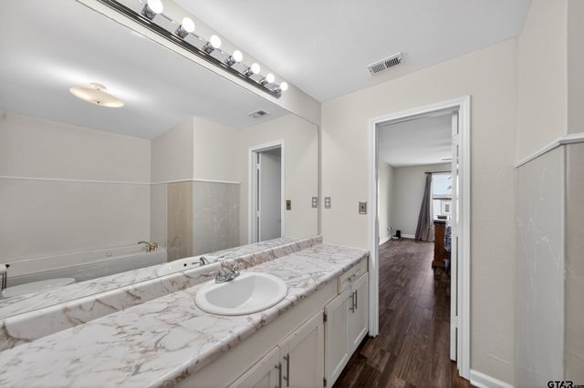 23363 Wateridge Loop, Flint, TX 75762