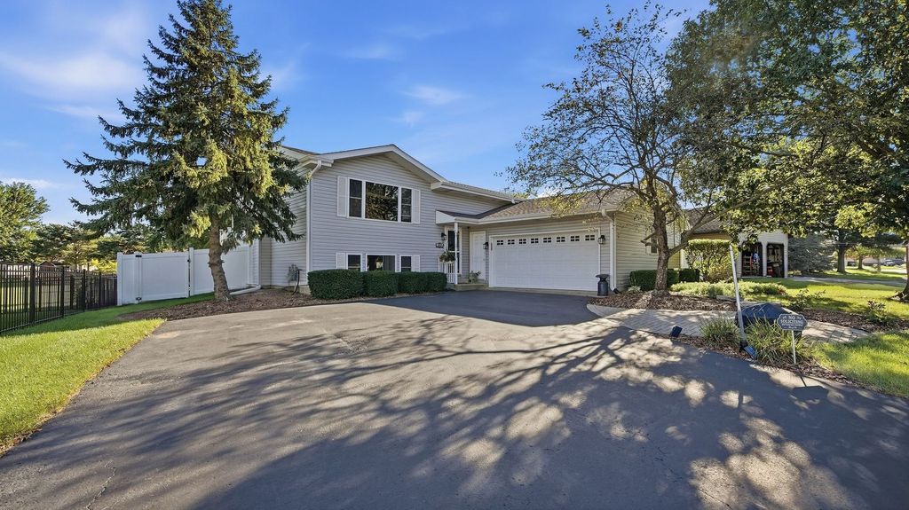 717 Lake Court, New Lenox, IL 60451 — exterior
