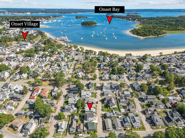 17 5th St, Wareham, MA 02538