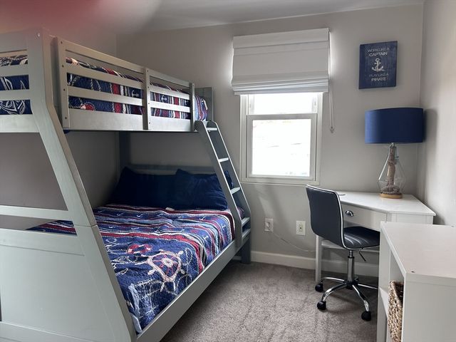 17 5th St, Wareham, MA 02538