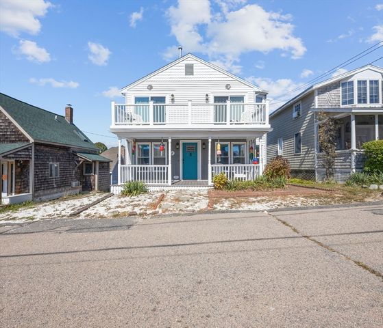 17 5th St, Wareham, MA 02538