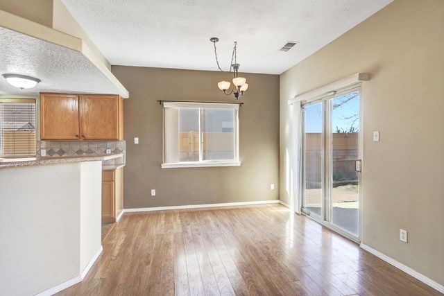 7415 Eagle Crest Avenue NE, Albuquerque, NM 87113