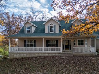 11734 N SILVER FORK HILL, Columbia, MO 65202