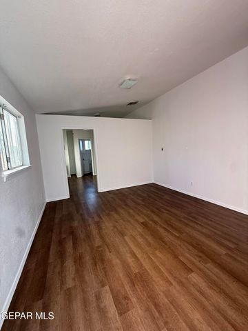 1526 Yandell B, El Paso, TX 79902