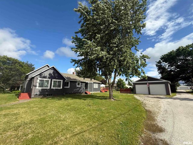 130 E MAPLE Street, Roseville, IL 61473