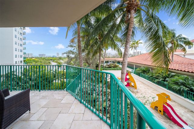 19900 E Country Club Drive 610, Aventura, FL 33180