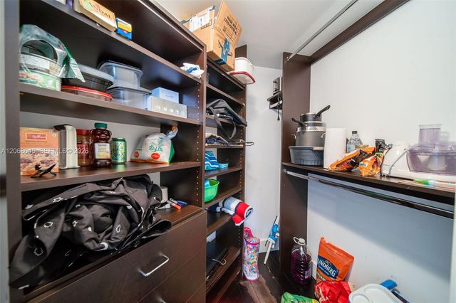 19900 E Country Club Drive 610, Aventura, FL 33180