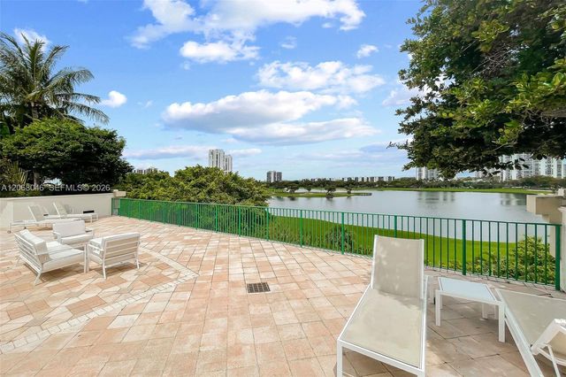19900 E Country Club Drive 610, Aventura, FL 33180