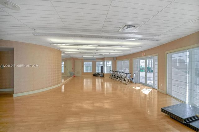 19900 E Country Club Drive 610, Aventura, FL 33180