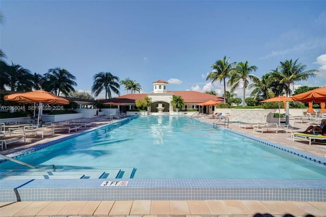 19900 E Country Club Drive 610, Aventura, FL 33180