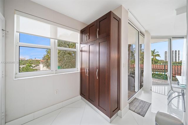 19900 E Country Club Drive 610, Aventura, FL 33180