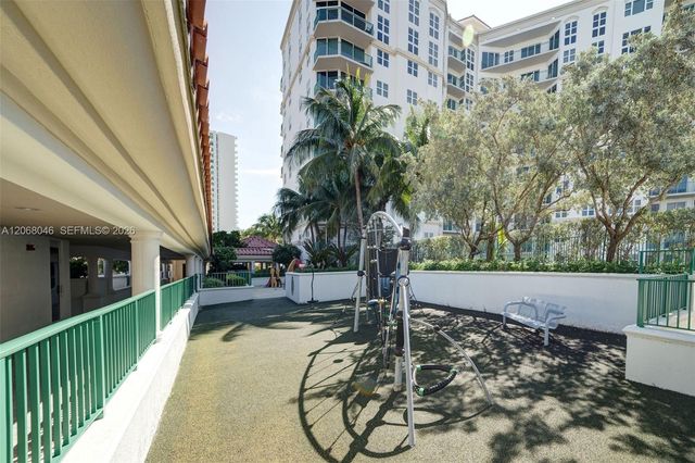 19900 E Country Club Drive 610, Aventura, FL 33180