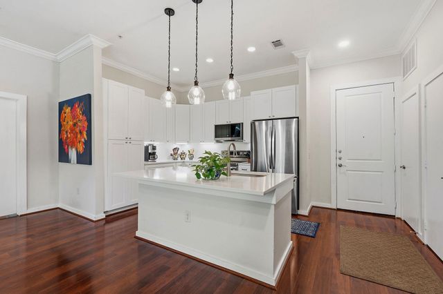 1900 Barton Springs RD 2026, Austin, TX 78704