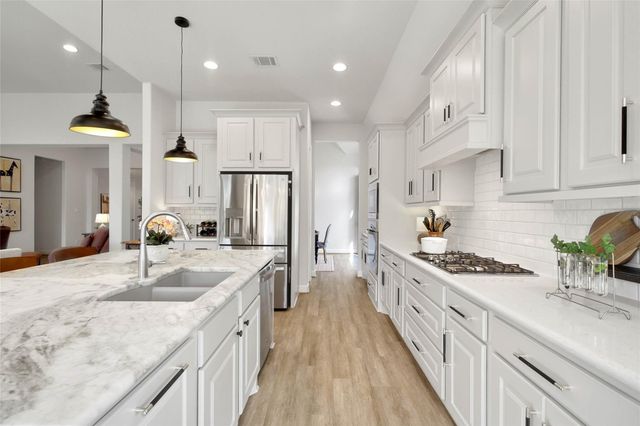 17522 Shoebutton, Conroe, TX 77385