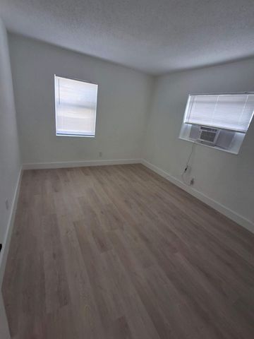 929 NW 3RD Avenue 02, Fort Lauderdale, FL 33311