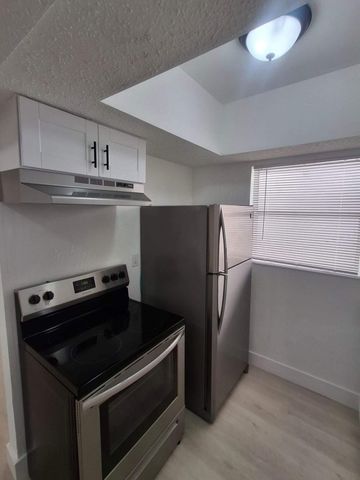 929 NW 3RD Avenue 02, Fort Lauderdale, FL 33311