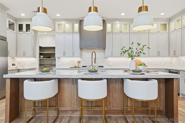 12029 S Vandalia Avenue, Tulsa, OK 74137