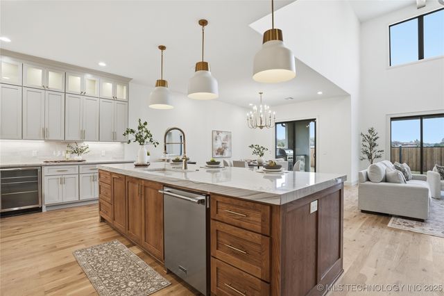 12029 S Vandalia Avenue, Tulsa, OK 74137