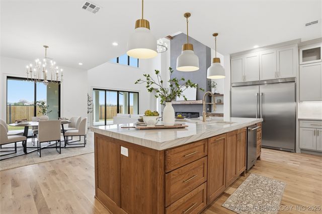 12029 S Vandalia Avenue, Tulsa, OK 74137