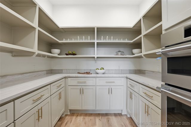 12029 S Vandalia Avenue, Tulsa, OK 74137