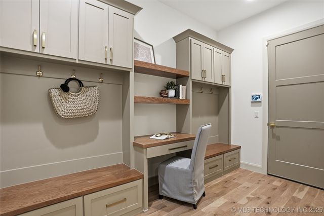 12029 S Vandalia Avenue, Tulsa, OK 74137