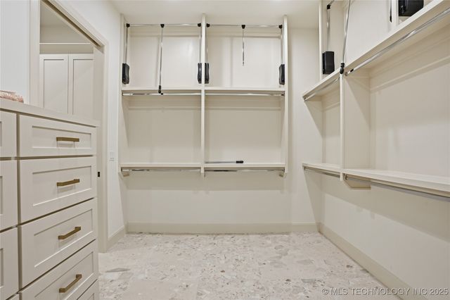 12029 S Vandalia Avenue, Tulsa, OK 74137