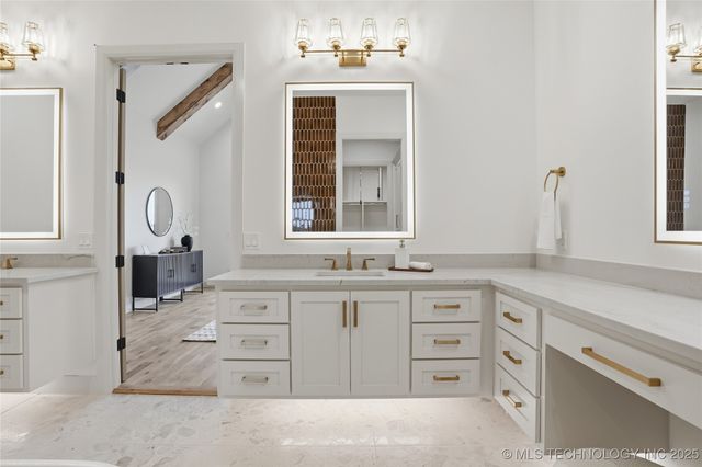 12029 S Vandalia Avenue, Tulsa, OK 74137