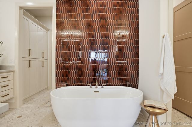 12029 S Vandalia Avenue, Tulsa, OK 74137