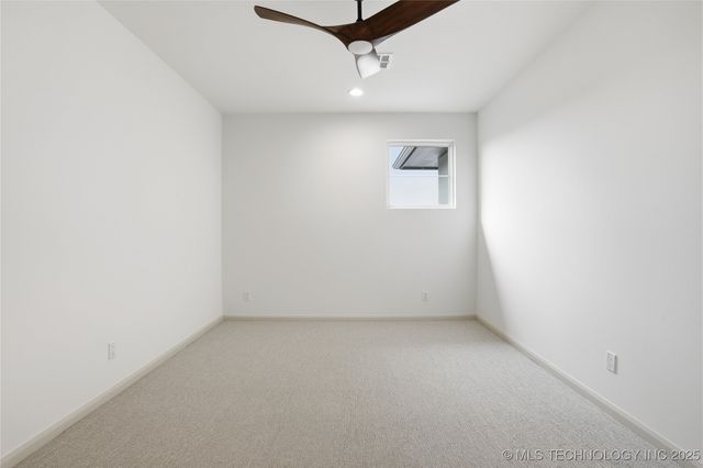 12029 S Vandalia Avenue, Tulsa, OK 74137