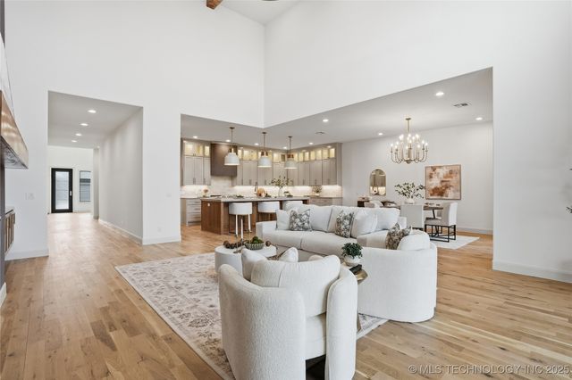 12029 S Vandalia Avenue, Tulsa, OK 74137