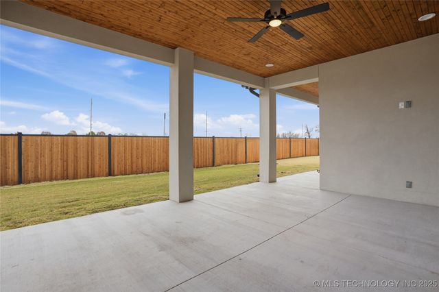 12029 S Vandalia Avenue, Tulsa, OK 74137