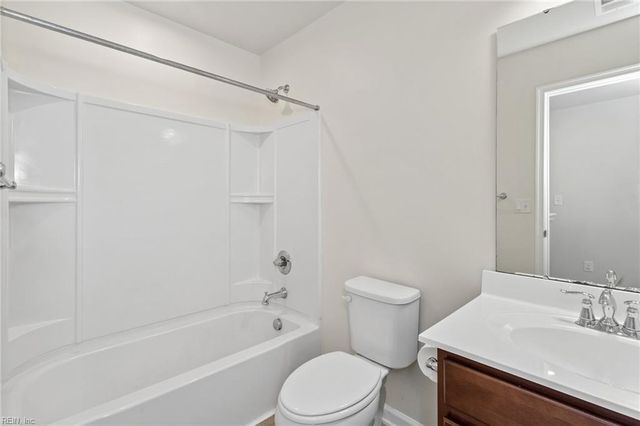 114 Spring Meadow LN, Smithfield, VA 23430