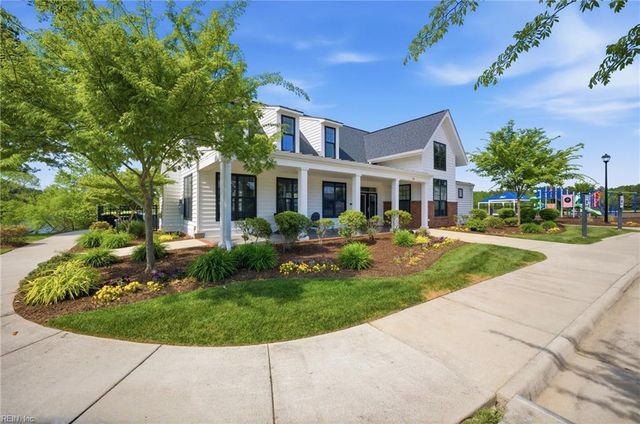 114 Spring Meadow LN, Smithfield, VA 23430