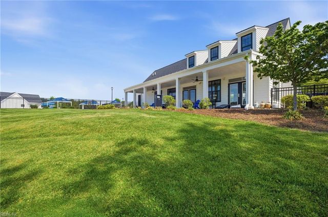 114 Spring Meadow LN, Smithfield, VA 23430