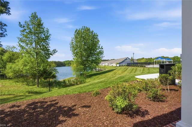 114 Spring Meadow LN, Smithfield, VA 23430