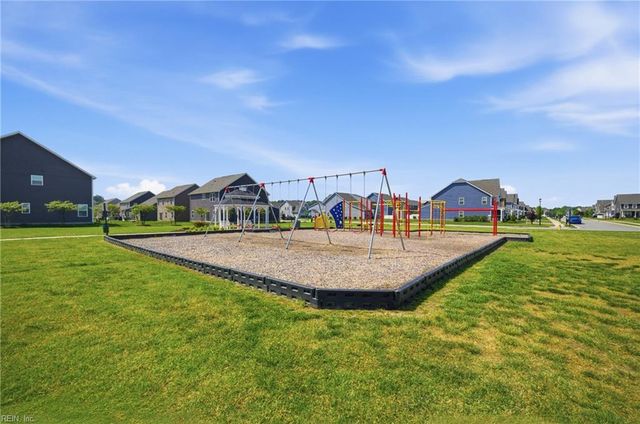 114 Spring Meadow LN, Smithfield, VA 23430
