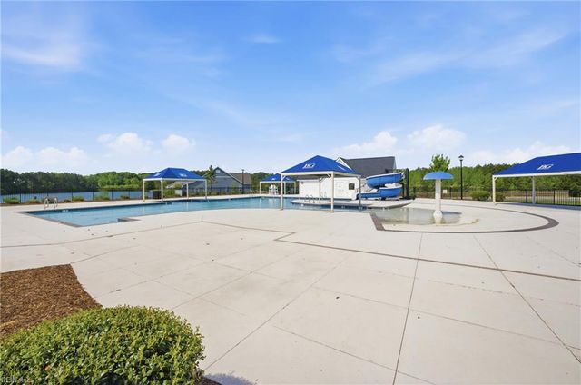 114 Spring Meadow LN, Smithfield, VA 23430