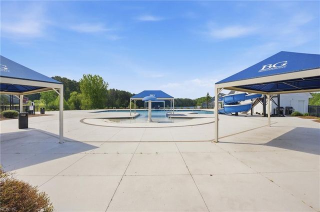 114 Spring Meadow LN, Smithfield, VA 23430