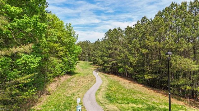 114 Spring Meadow LN, Smithfield, VA 23430