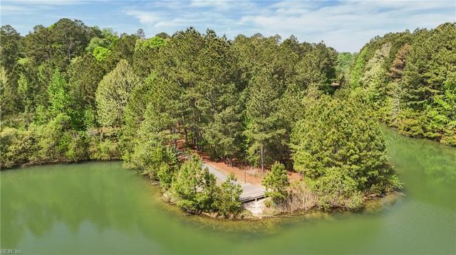 114 Spring Meadow LN, Smithfield, VA 23430