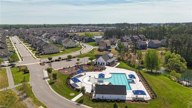 114 Spring Meadow LN, Smithfield, VA 23430