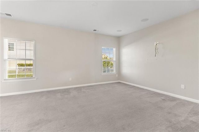 114 Spring Meadow LN, Smithfield, VA 23430