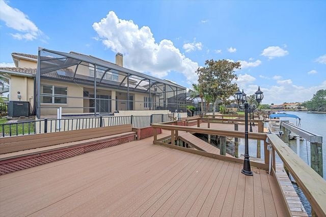 18046 COZUMEL ISLE DRIVE, Tampa, FL 33647