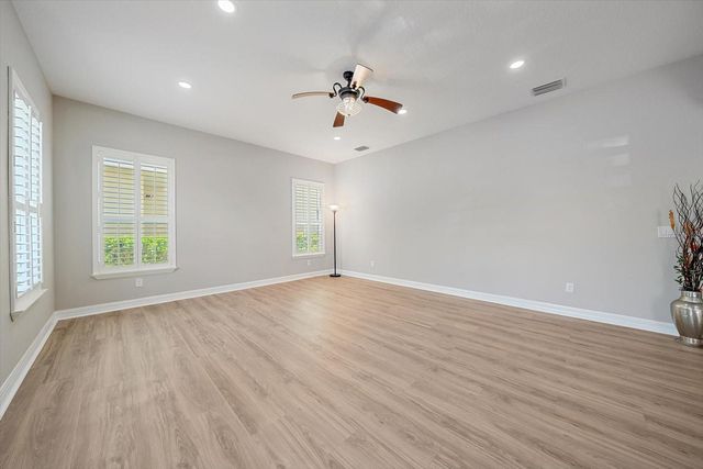 18046 COZUMEL ISLE DRIVE, Tampa, FL 33647